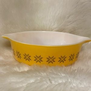 Pyrex Town and Country Pint Bowl